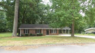 1641 Highpoint Dr, Douglasville GA  30134-2744 exterior