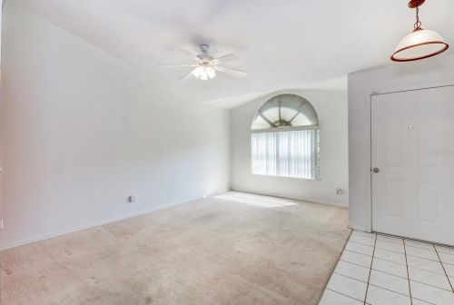 2016 Quail Hollow Dr, Deland, FL 32720-4318