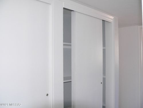 6462 Calle Luna, Tucson AZ  85710-5626 exterior