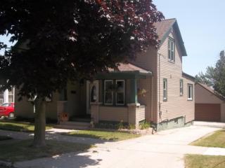 721 22nd St, Manitowoc, WI 54220-4405