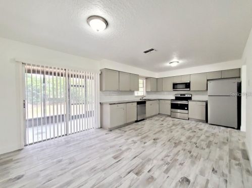 483 Hoffman St, Lake Alfred FL  33850-3025 exterior