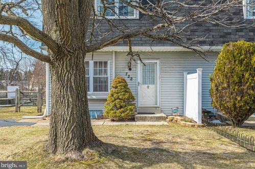 722 Girard Ave, Lansdale, PA 19446-5273