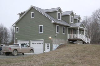 563 Reynolds Rd, Rutland, PA 16933-9102