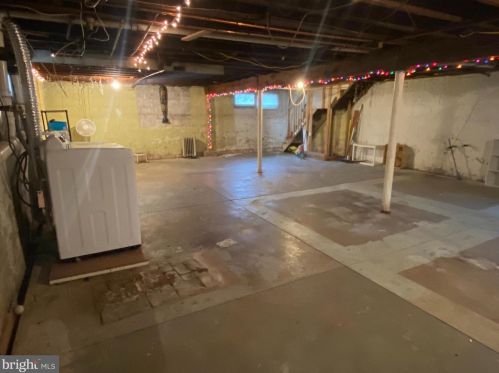 29 Bishop Holw Rd, Newtown Square PA  19073-3211 exterior