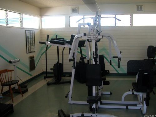 58 Saratoga, Newport Beach CA  92660-6148 exterior