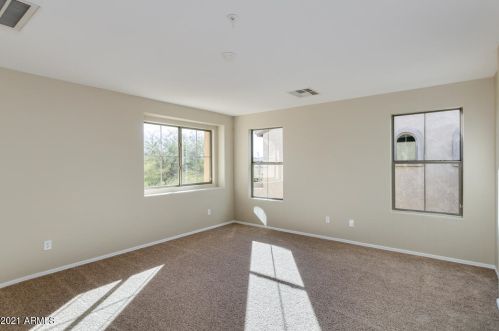 3301 Meadowview Dr, Gilbert AZ 85298-4001 exterior