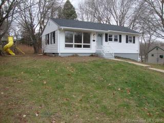 85 Dydo Dr, Uncasville, CT 06382-1809