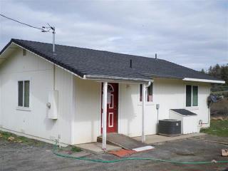 15608 Klamathon Rd, Hornbrook, CA 96044-9742