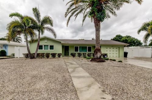 2401 59th St, Saint Petersburg, FL 33707-5047