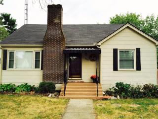 648 Longview Dr, Lexington, KY 40503-1710