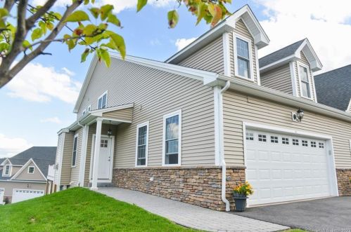 49 Brookview Cir, Bristol, CT 06010