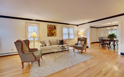 35 Pine Rd, North Hampton, NH 03862-2327