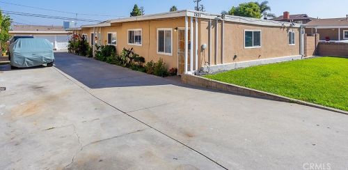 7821 Newman Ave, Huntington Beach, CA 92647-6857