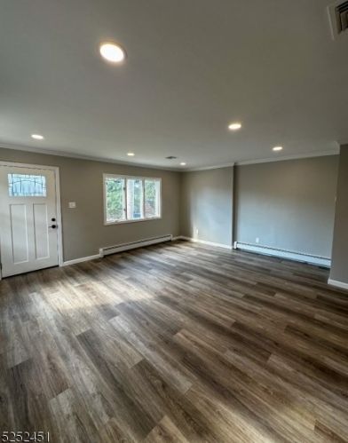 1029 Chandler Ave, Roselle NJ  07203-2746 exterior