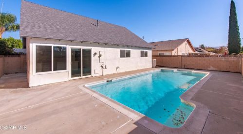 2169 Marvel Ave, Simi Valley CA  93065-2211 exterior