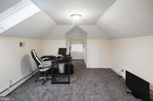 2828 Old Welsh Rd, Willow Grove PA  19090-3936 exterior