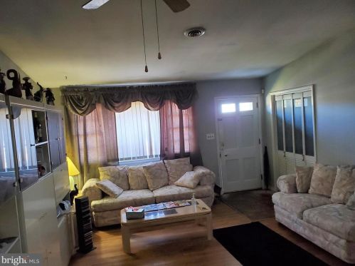 108 Latimer Dr, Wilmington, DE 19805-4612