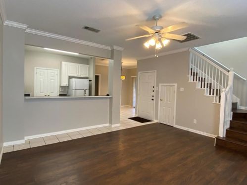 315 Crowe Dr, Euless TX  76040-4127 exterior
