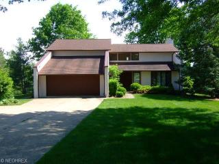 3850 Fenn Rd, Medina, OH 44256-7682