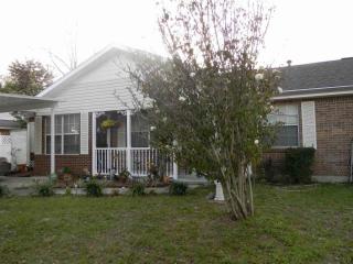 5711 Ventura Ln, Pensacola, FL 32526-2040