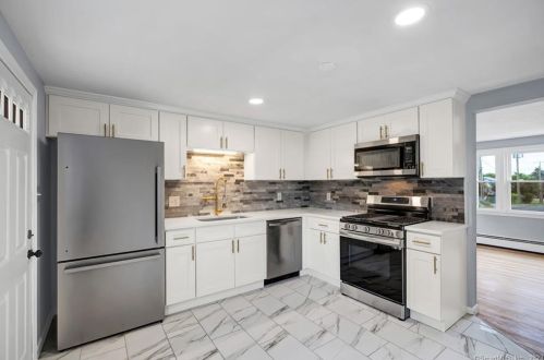 2100 Corbin Ave, New Britain CT  06053-2261 exterior