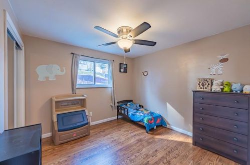 216 Connecticut Dr, New Kensington PA  15068-3523 exterior