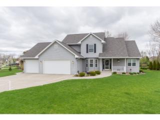 1075 Pheasant Creek Dr, Oshkosh, WI 54904-5800