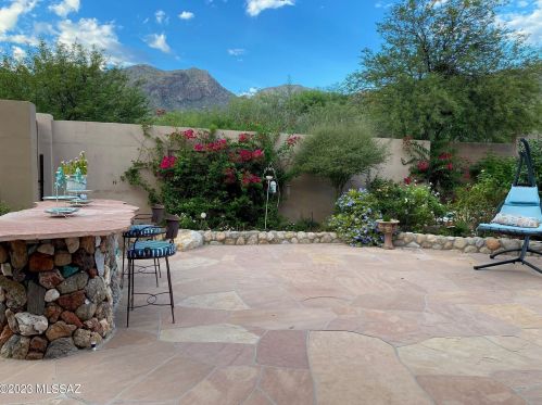 7422 Mystic Cyn Dr, Tucson AZ 85718-7805 exterior