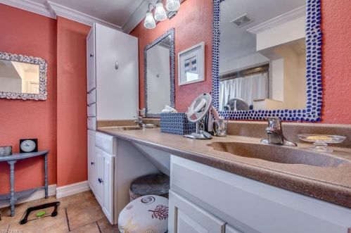 1139 13th Ter, Cape Coral FL  33990-3747 exterior