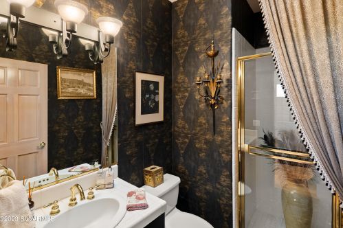 12 Linda Vis, Sedona AZ 86336-5067 exterior