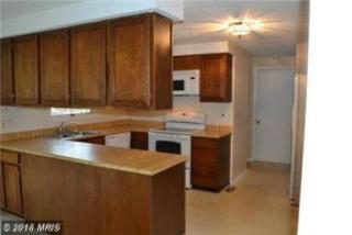 5908 Vernons Oak Ct, Springfield VA  22015-2514 exterior