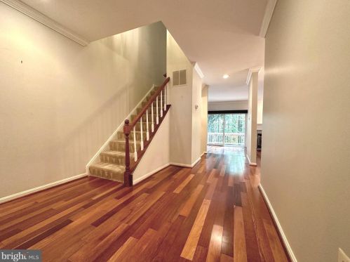 9405 Odyssey Ct, Springfield VA  22015-1910 exterior