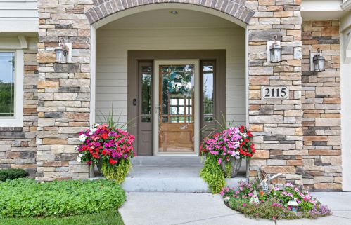 2115 Deer Path, Waukesha, WI 53189-8237