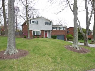 108 Cottonwood Ct, Moon Twp, PA 15108-2606