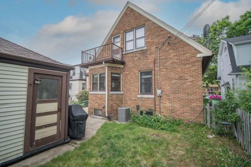 2132 60, Milwaukee WI 53219-1568 exterior