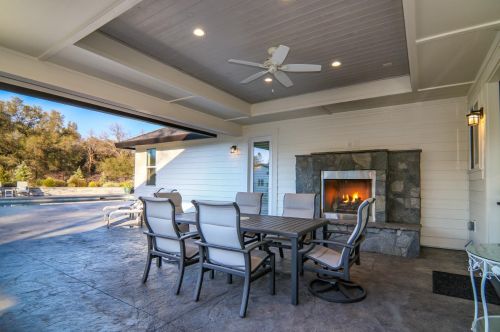 6331 Melody Ln, Newcastle CA  95658-9646 exterior