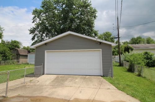 562 Kristine Ln, Franklin OH  45005-2152 exterior