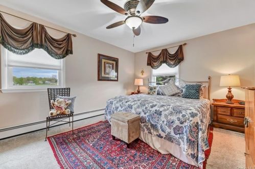 9 New Castle Dr, Washingtonville NY  10992-1735 exterior