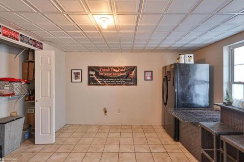 2440 Gillian Ln, Easton PA  18040-5819 exterior