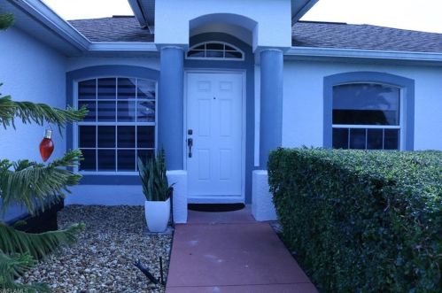 4115 10th St, Lehigh Acres, FL 33976-2707