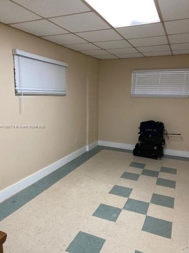 874 70th Pl, Hialeah FL  33014-5220 exterior