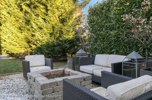 67 Rivers Edge Dr, Little Silver NJ  07739-1708 exterior