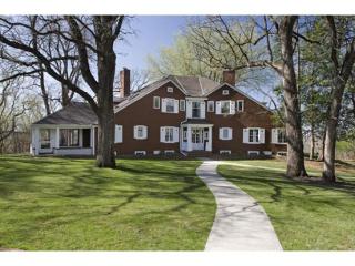 6821 Auto Club Rd, Minneapolis, MN 55438-2412