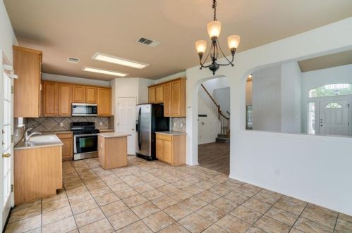 3016 Fleet Dr, Austin TX  78748-2963 exterior