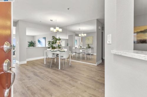 383 Green Ridge Dr, Daly City, CA 94014-3474
