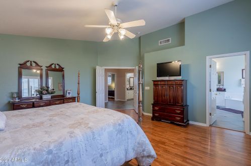 7002 Lone Cactus Dr, Glendale AZ 85308-9508 exterior