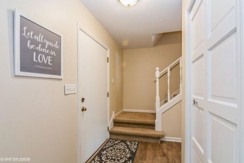 4502 Kingsdale Dr, Valpo, IN 46383-1423