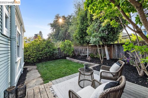 4143 Howe St, Oakland CA 94611-5117 exterior