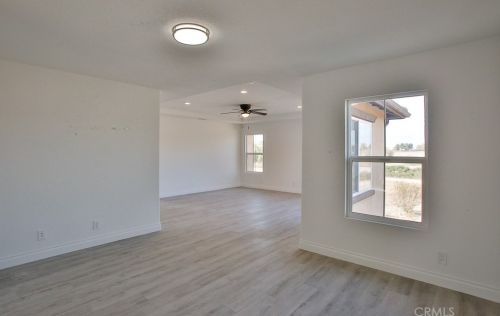 7796 Spring Hill St, Chino CA  91708-7606 exterior