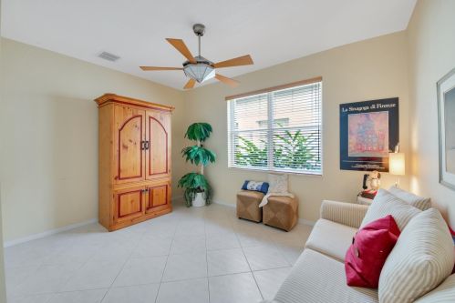 7110 Veneto Dr, Boynton Beach FL  33437-3741 exterior